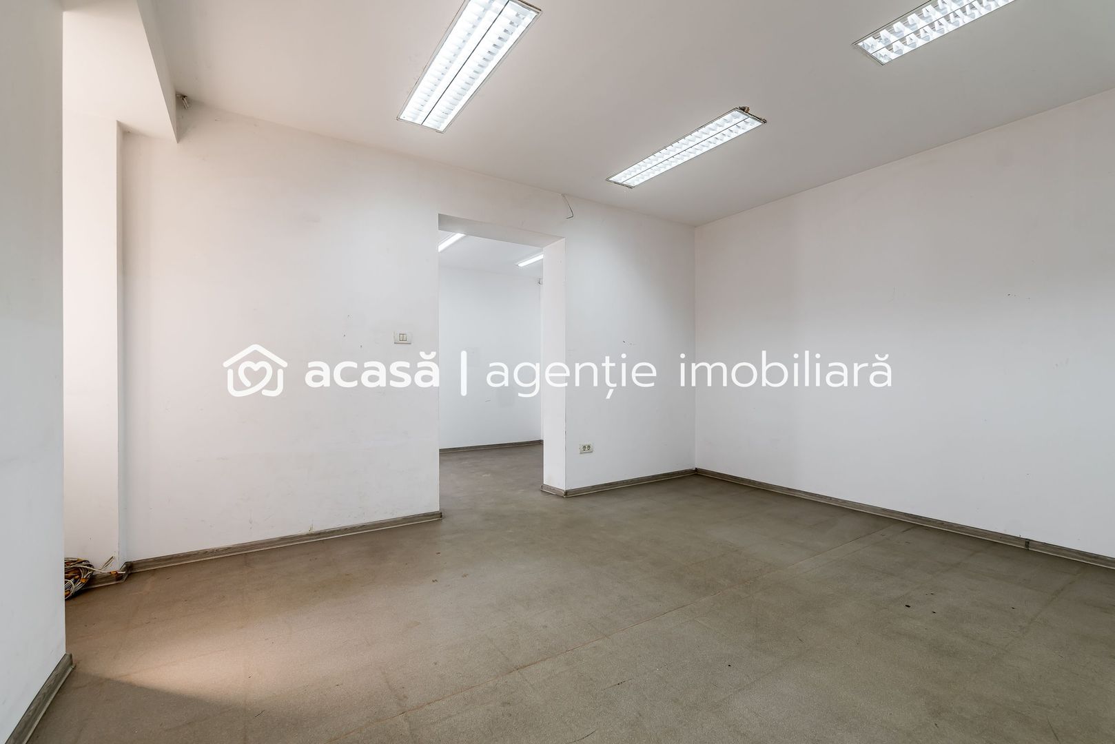 Spațiu comercial cu acces stradal, pe b-dul Decebal, ideal investiție - Poză 3