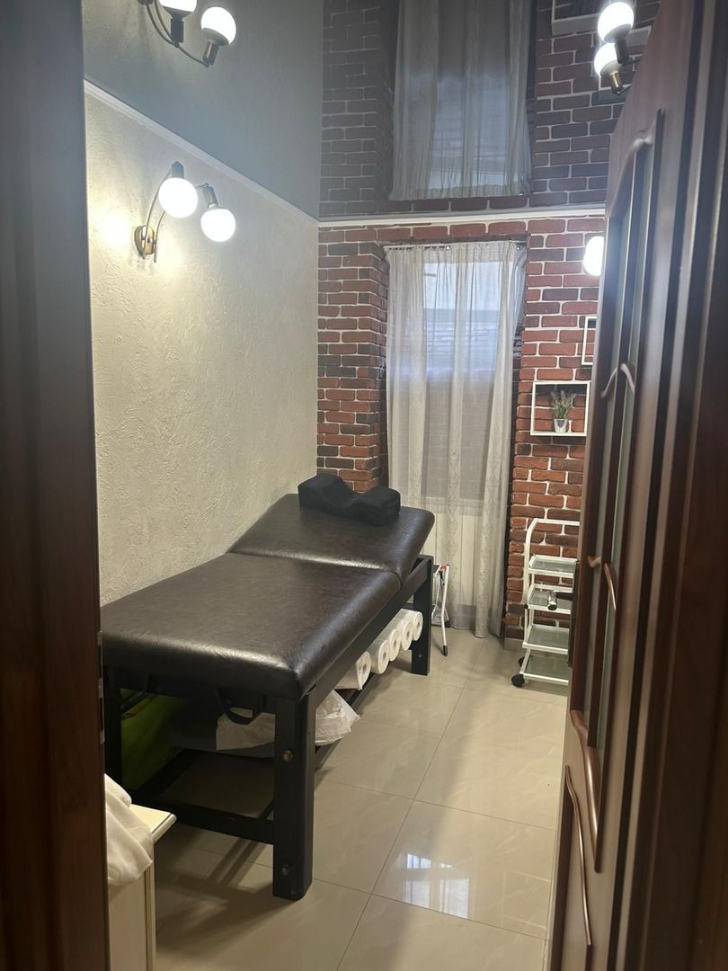 Spațiu comercial, ultracentral 125 mp – Oradea, Piața Unirii. 309 00 E - Poză 11