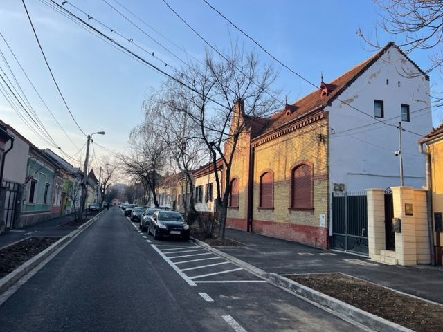 Casa de vanzare, ultracentral/ zona Parcului Bratianu- 370.000 eur neg - Poză 5