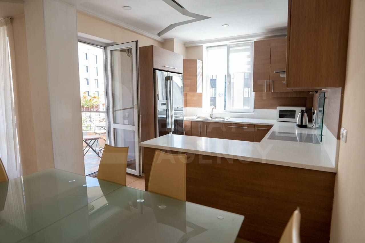 Chirie, apartament, 3 camere, str. Colina Puşkin, Centru - Poză 5