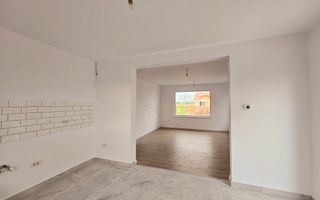 Casa pe un singur nivel cu 3 camere - com Berceni - Poză 7