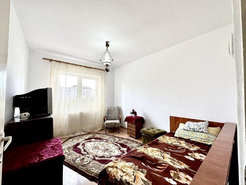 Apartament cu 4 camere zona Aradului - Poză 22