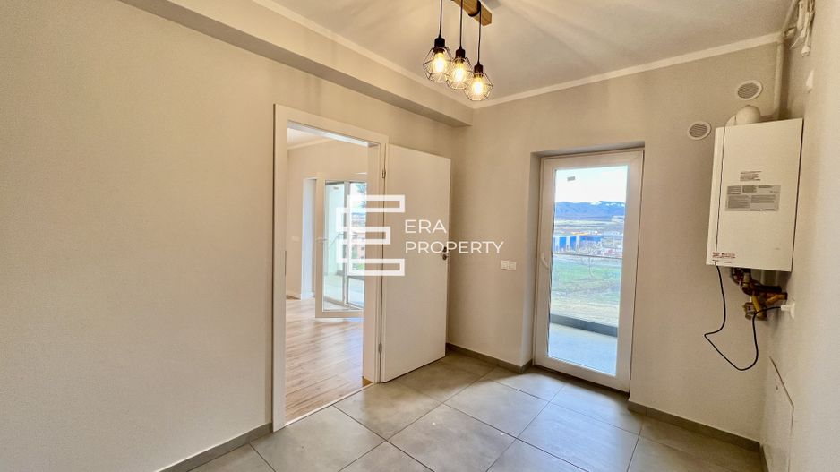 Apartament  54 mp- balcon 14 mp- aer conditionat- zona Aeroport /Sibiu - Poză 3