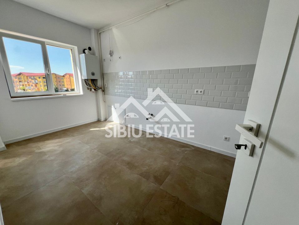 Apartament 2 camere, balcon, parcare,  Brana etaj 1 INTABULAT - Poză 1