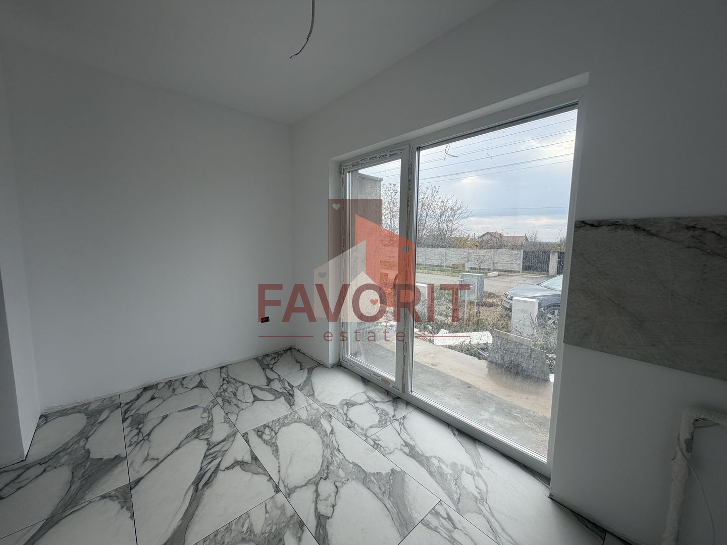 Finisat la cheie. Bucatarie inchisa. Acces asfaltat - Poză 10