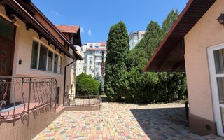 Se oferă spre închiriere casă în centrul orașului, ideală pentru birouri, clinică sau centru educați - Poză 2