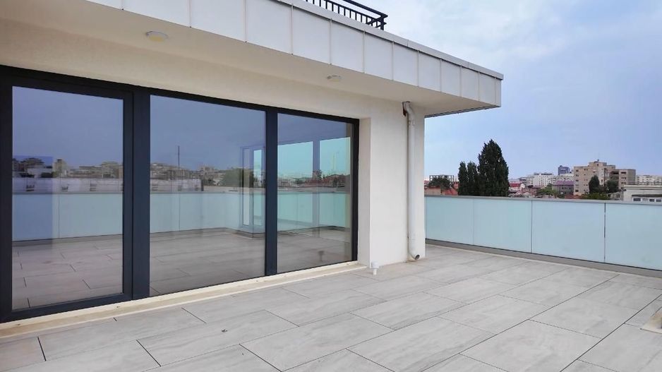 Penthouse cu 4 camere in zona Unirii, parcare si boxa in subteran - Poză 8