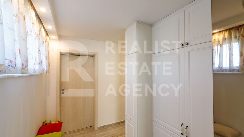 Vânzare, apartament cu 2 camere în zona Drumul Taberei - Poză 10