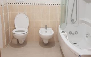 Apartament de vanzare - Poză 3