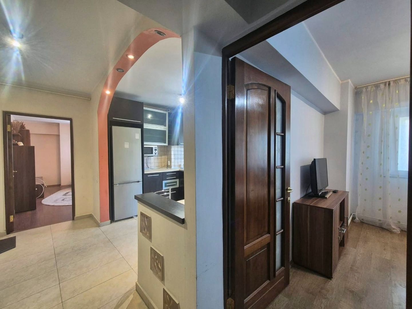 Centru Civic, 2 camere cu loc de parcare, ideal si pentru studenti - Poză 5