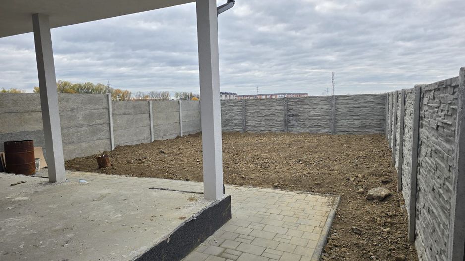 Giroc-Bld. Aviatiei | 5 camere | 3 bai | Bucatarie inchisa | Asfalt - Poză 4