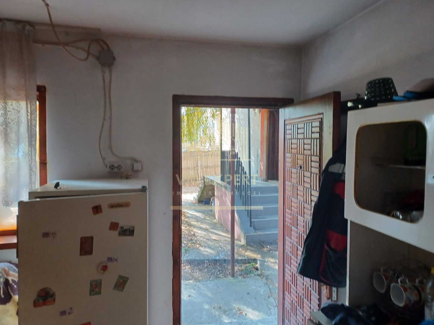 CASA 3 CAMERE, TEREN 1500 MP, VULTURESTI, ARGES - Poză 9