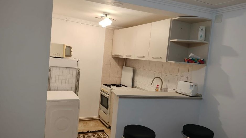 Garsonieră la casă, in zonă centrală, cu pod și beci. - Poză 7