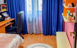 4 CAMERE DECOMANDAT + 2 BAI - 84 MP -Zona Galata - Poză 3