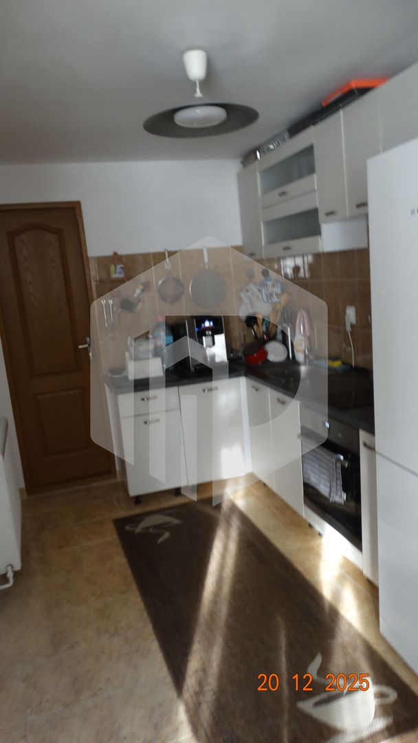 Proprietate compusa din 2 apartamente - 168 mp utili - Dumbravii - Poză 2