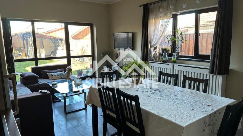 Casa tip duplex 5 camere 350 mp teren terasa cu zona gratar si pivnita - Poză 8