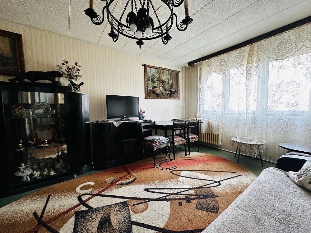 Apartament 3 camere, Bld. Brancoveanu. Decomandat. - Poză 1