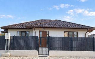 Casă de vânzare în Holboca, strada Colinei – zonă în dezvoltare, 2 dormitoare, 425 mp teren - Poză 2