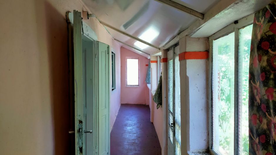 CASA 3 CAMERE IN CARANI - Poză 5