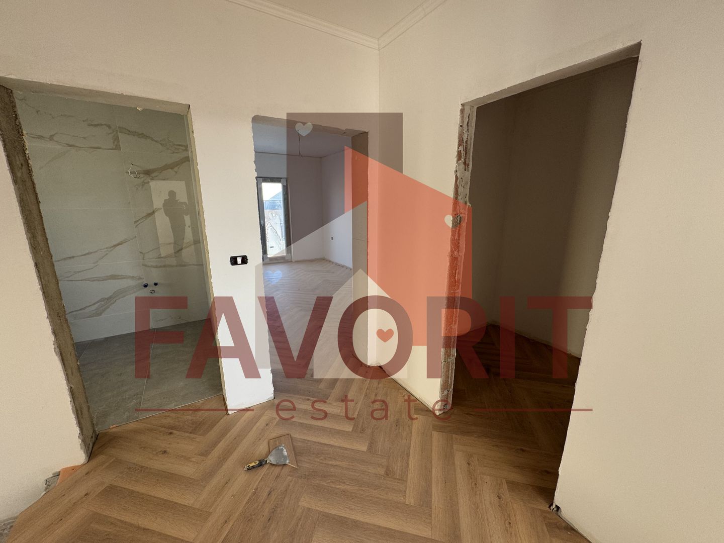 Finisat la cheie. Acces asfaltat. Toate utilitatile - Poză 7