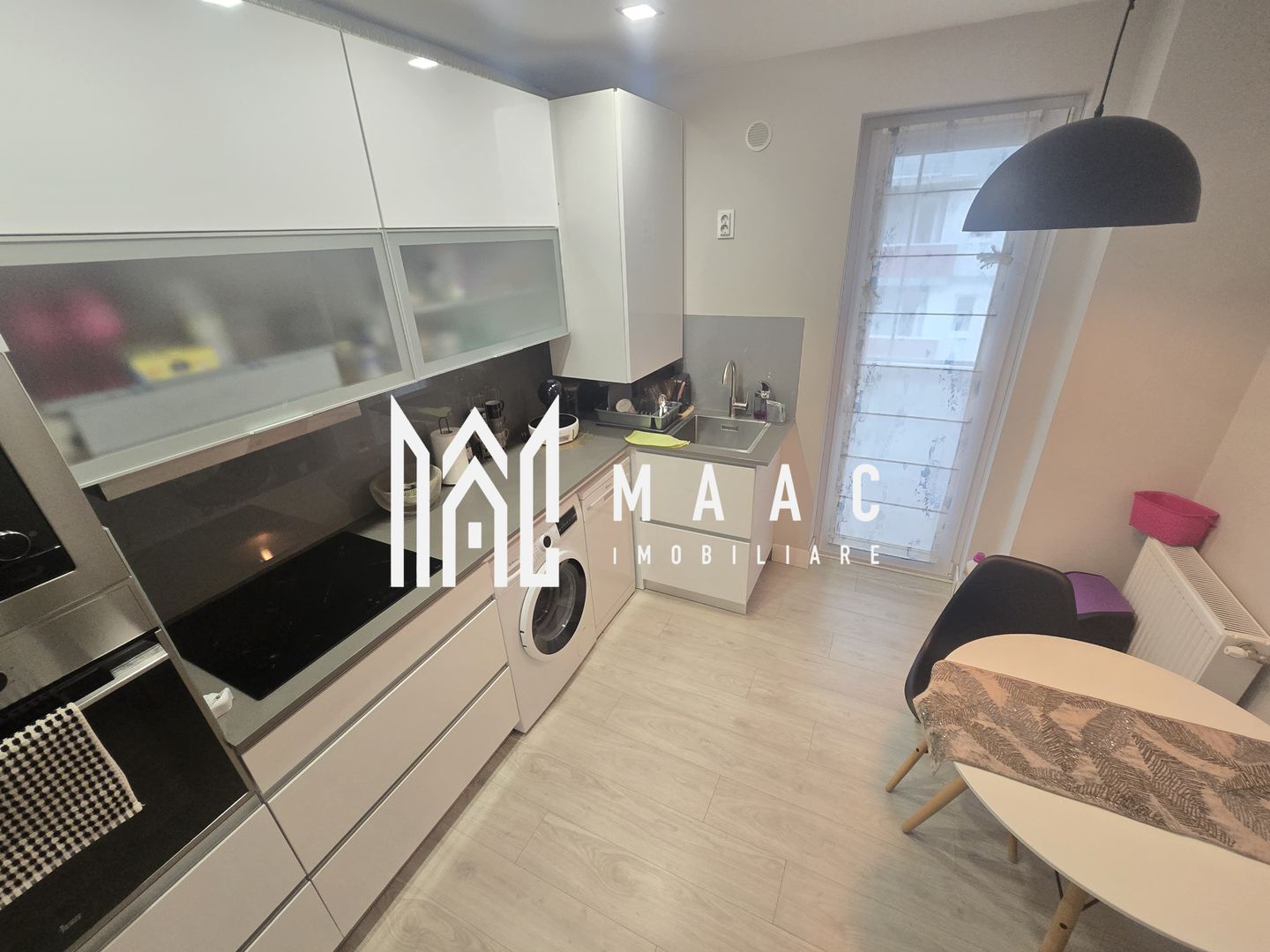 Apartament 3 camere 2 bai 2 balcoane loc de parcare subteran zona Turnisor - Poză 16