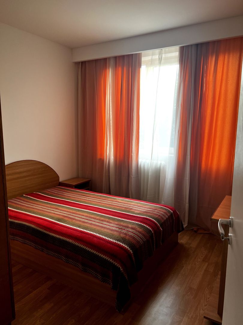 Apartament 3 camere spatios, mobilat utilat, zona linistita Drumul Taberei - Poză 6