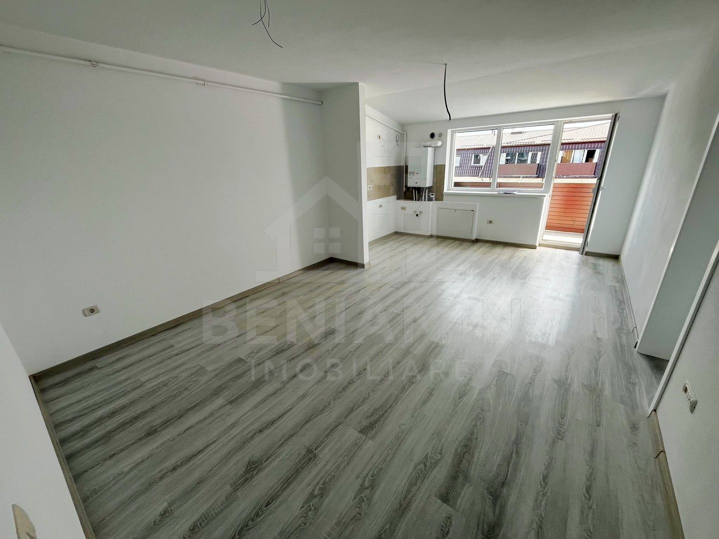 2 Camere-Bloc Nou- Loc De Parcare- Disponibil Imediat-Sanpetru-Brasov - Poză 1