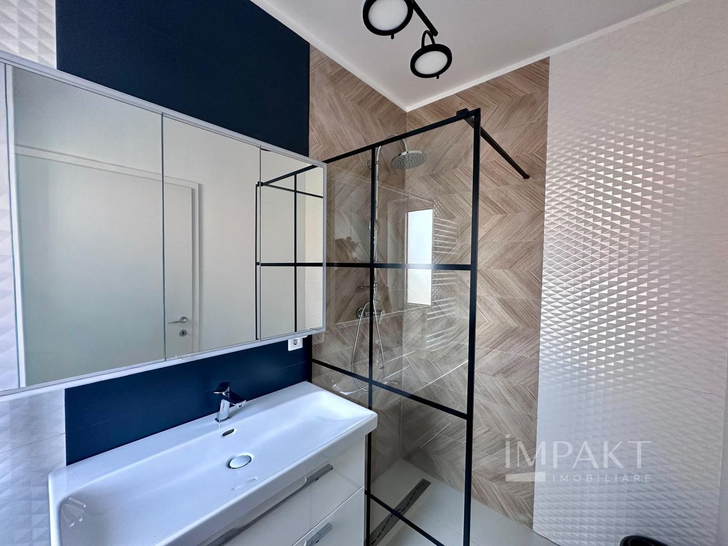 Vila | Zona Iris | Ultrafinisata | 120 mp + 350 mp Teren + 70 mp Teras - Poză 12