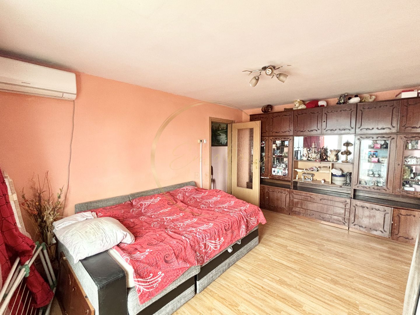 Apartament spațios 2 camere | Balcon închis | Centrală proprie | Freidorf - Poză 2