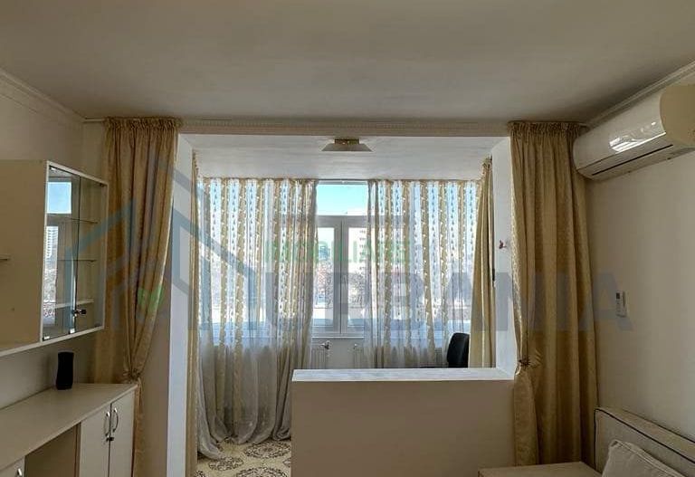 Apartament 3 camere de închiriat, semidecomandat, zona Podul Roș, Iași - Poză 2
