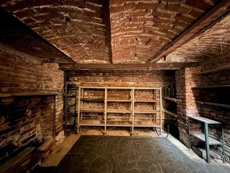Rare Find | Apartament de Design în casă - Poză 14