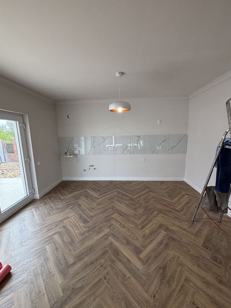 Casă modernă de vânzare - calitate premium, toate utilitatile - Poză 6