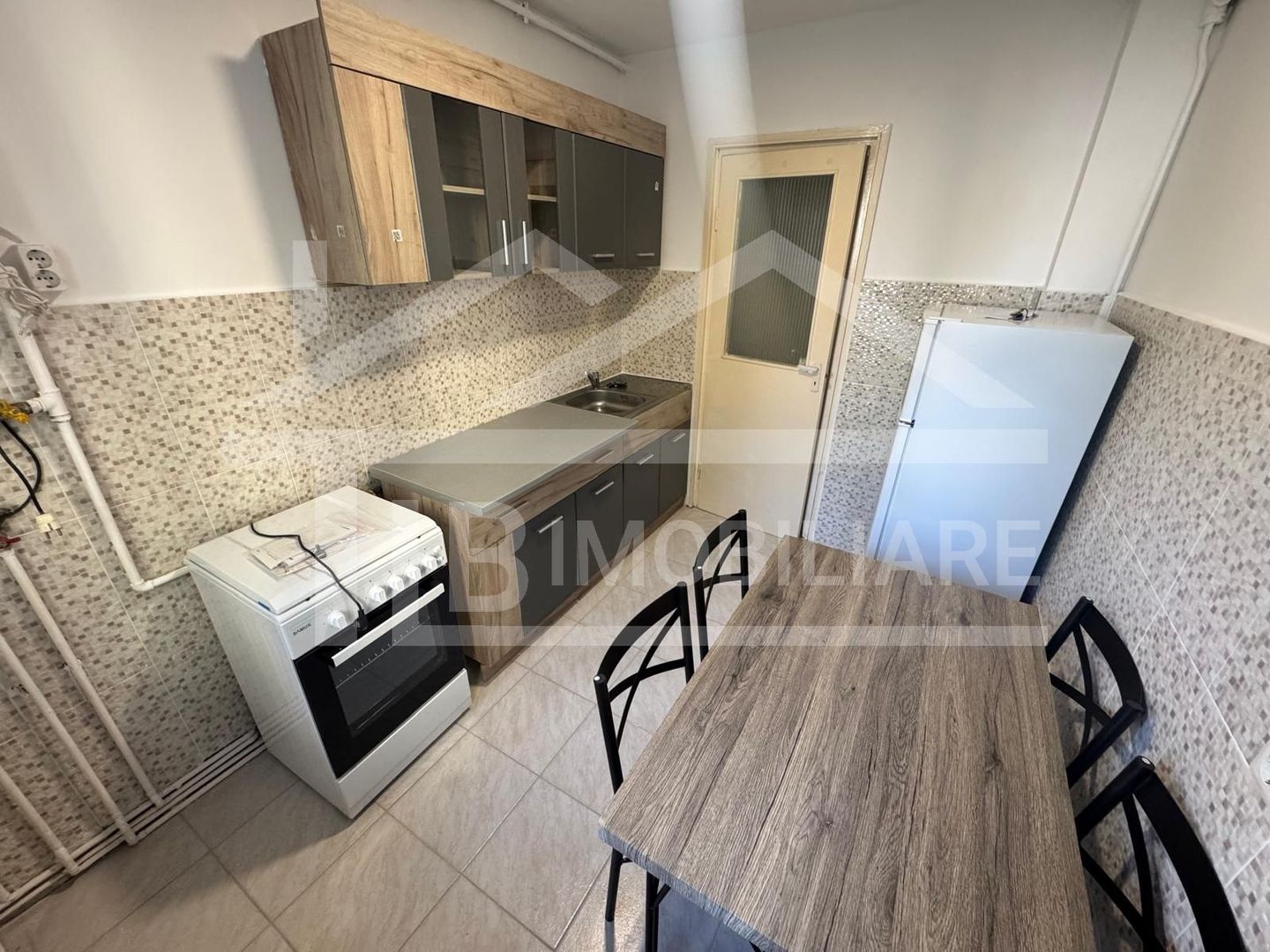 Apartament cu 2 camere, 56mp, zona UMFST - Poză 7