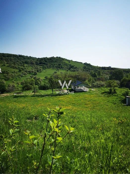 Teren cu cabane A-Frame și priveliște către Munții Făgăraș - Poză 2