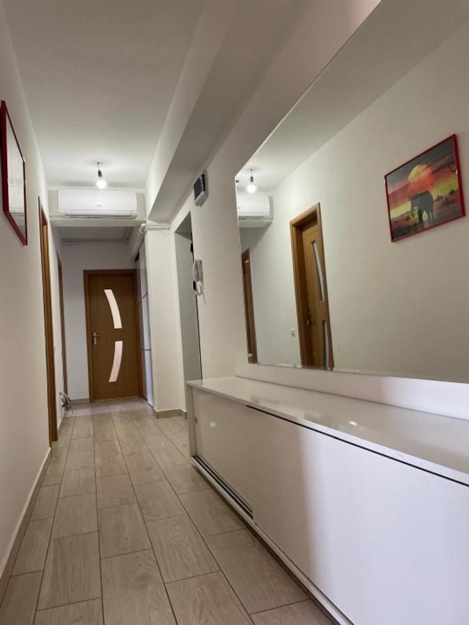 Apartament superb cu trei camere, Aparatorii Patriei, 124.000 € - Poză 6
