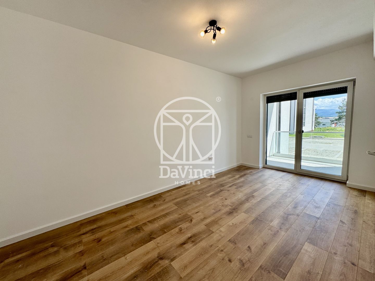 Apartament 3 camere - 2 bai, intabulat (81O-Ra-ap.1) - Poză 5