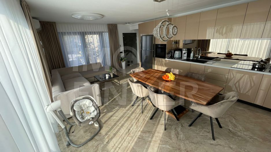 Vanzare Penthouse cu 3 camere, terasa, finisat lux, zona Donath - Poză 3