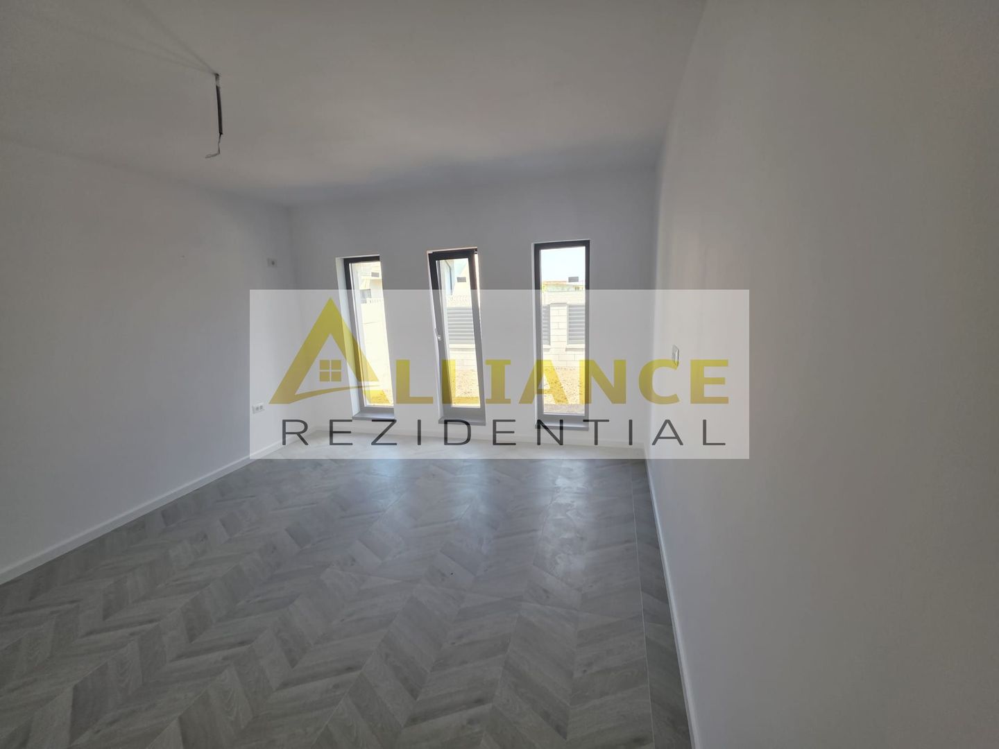 Casa 4 Camere | Teren 430 mp - Poză 10
