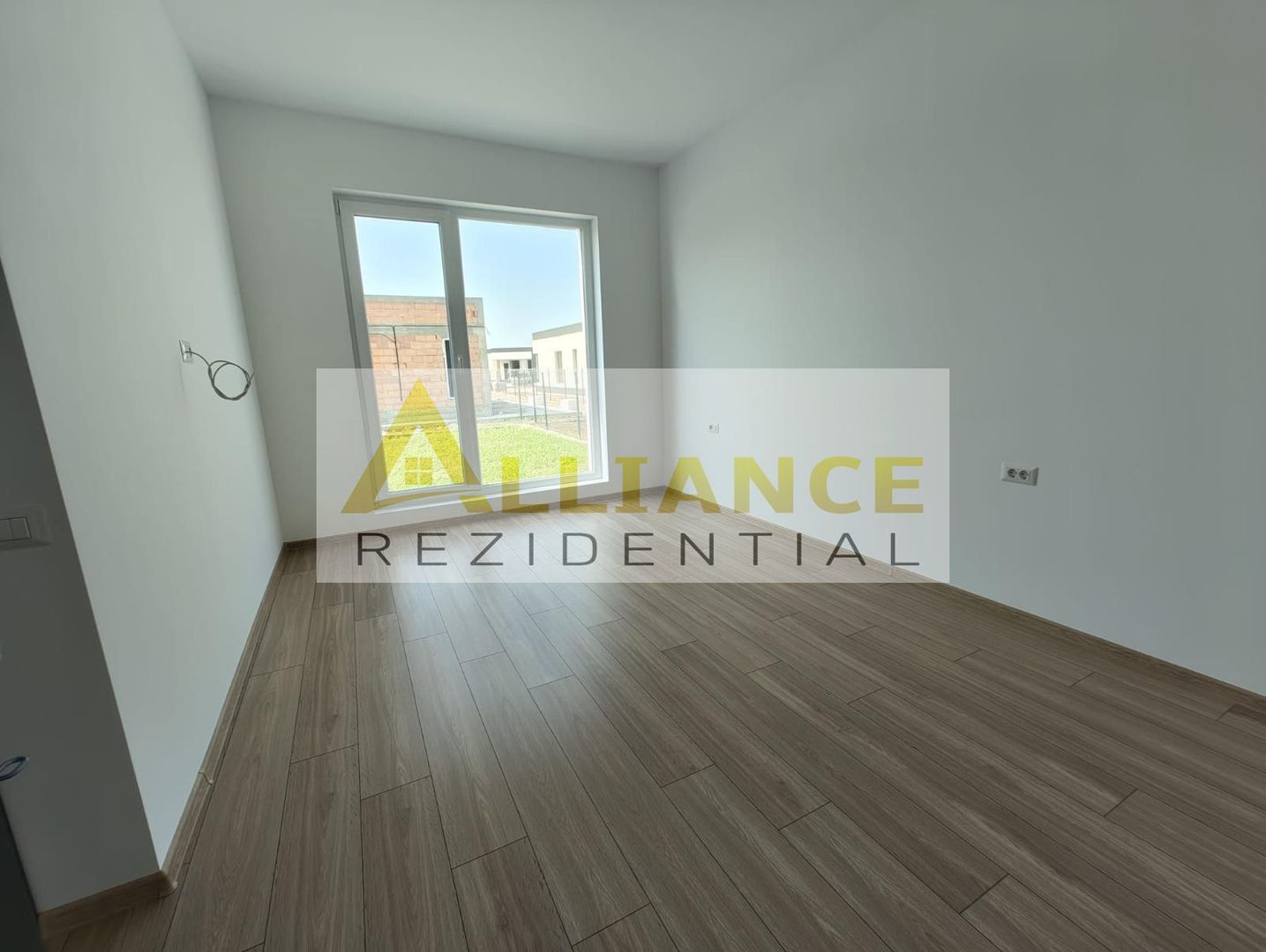Casa Individuala - 4 camere - 2 bai  - 423 mp teren - Poză 7