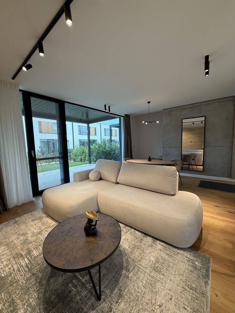 Vila tip UV03 mobilata complet in Amber Forest-prima inchiririere - Poză 4