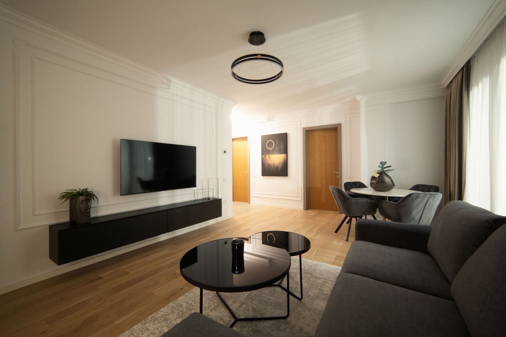 Apartament 3 camere - Poză 1