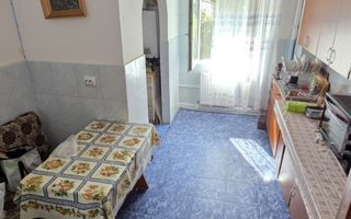 Apartament cu 4 camere + GARSONIERĂ la același etaj – VASLUI, Zona CARTIER - Poză 5
