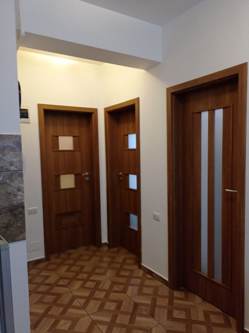 De vânzare ap 2 camere decomandat zona Militari Residence - Poză 2