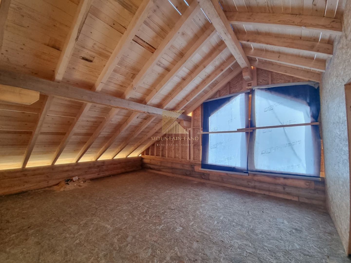 Cabana din bușteni la rosu pe teren 722 mp, Bod COMISION 0 - Poză 12