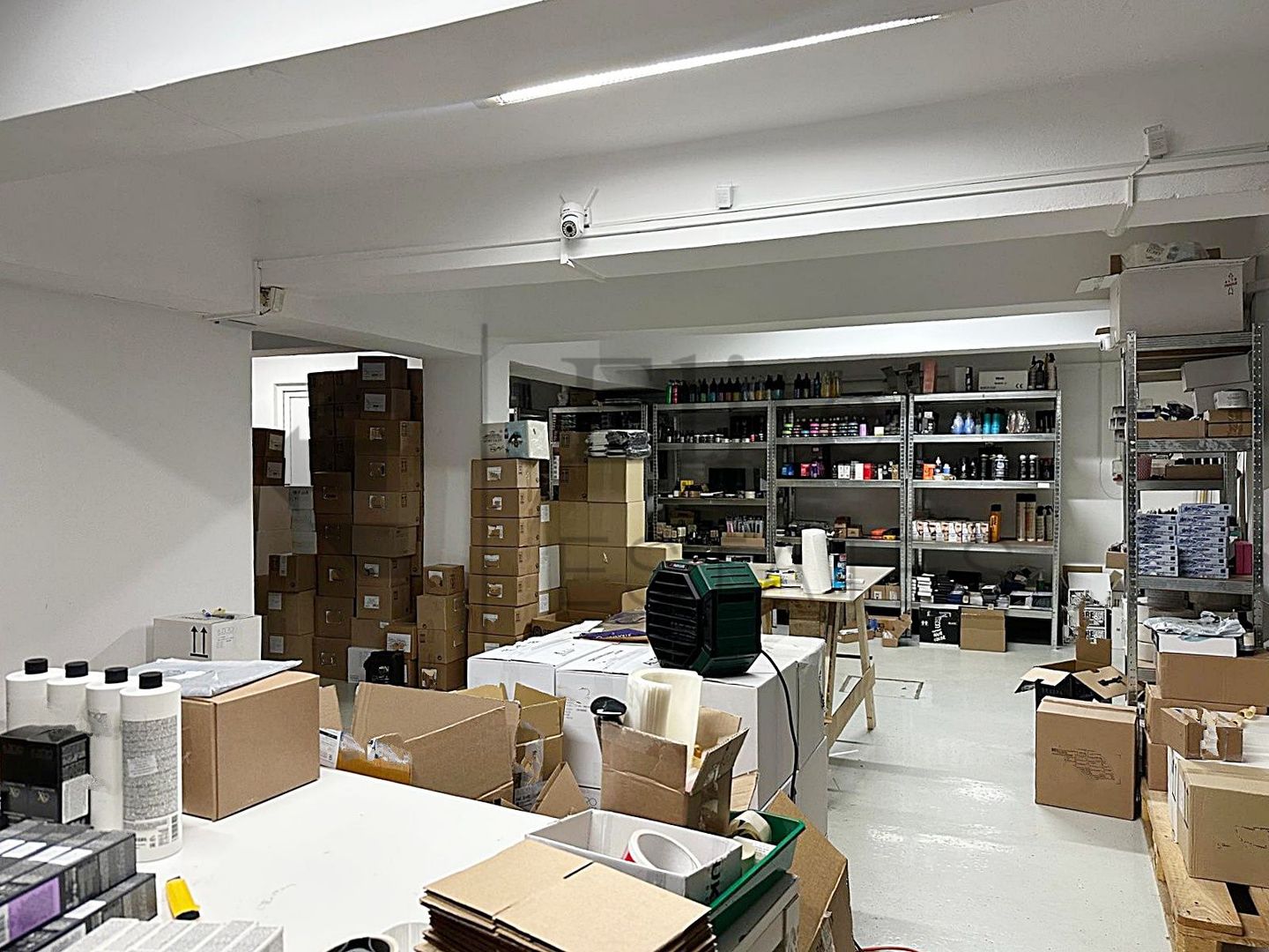 Spatiu comercial pentru depozitare 130 mp zona Decebal - Poză 2