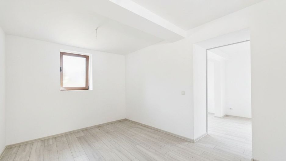 Casă renovată cu 3 camere în Battonya - Poză 9