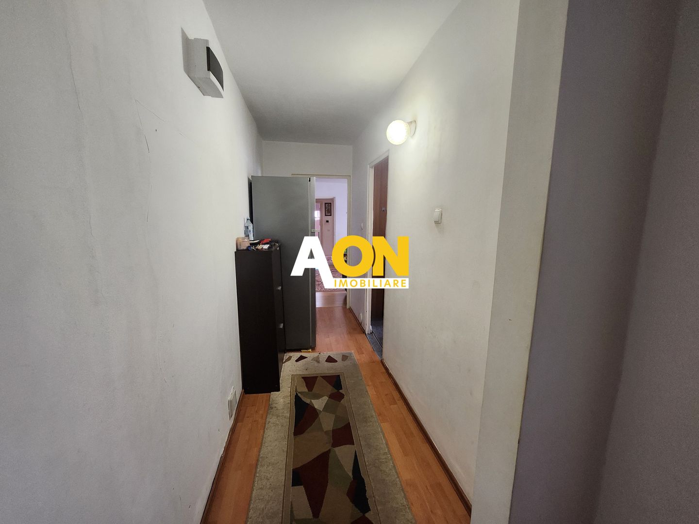 De vanzare apartament 3 camere, etaj intermediar, Cetate - Poză 12