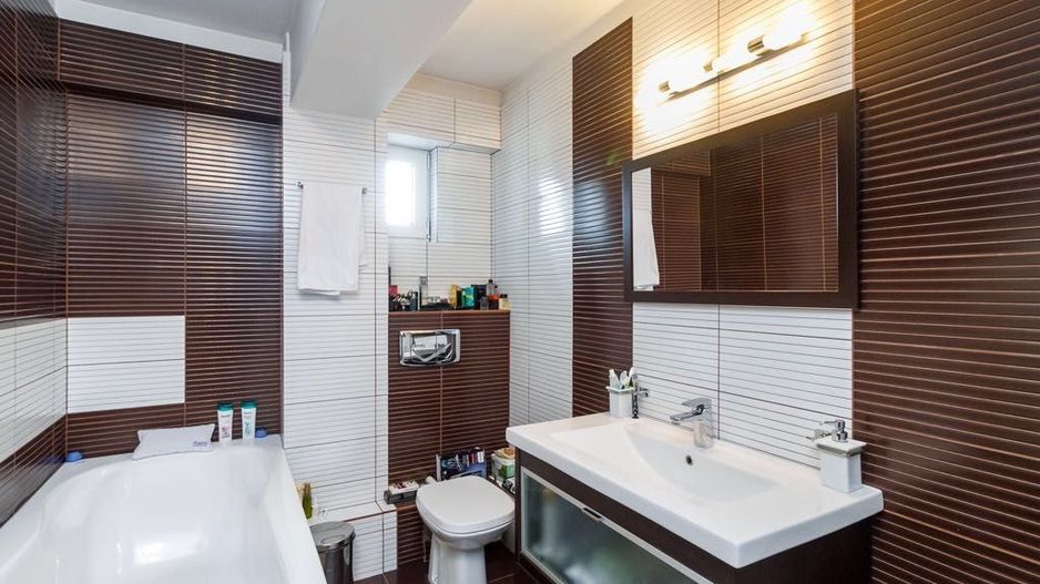 Duplex. 4 camere. Lux  Metrou Aparatorii Patriei. - Poză 5