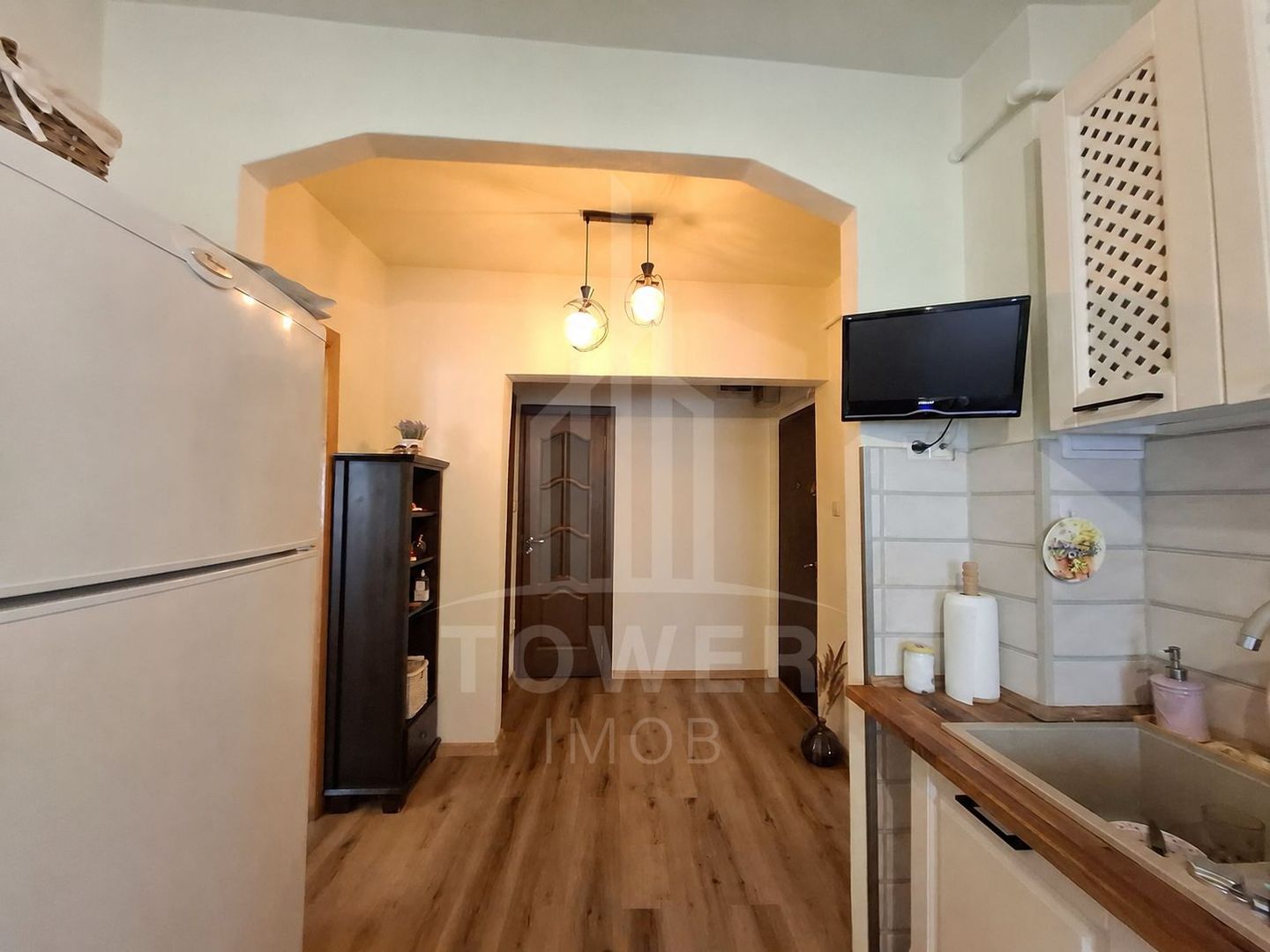 Apartament 2 camere, etaj 1, decomandat – de vânzare în Cisnădie, zona Aria - Poză 3
