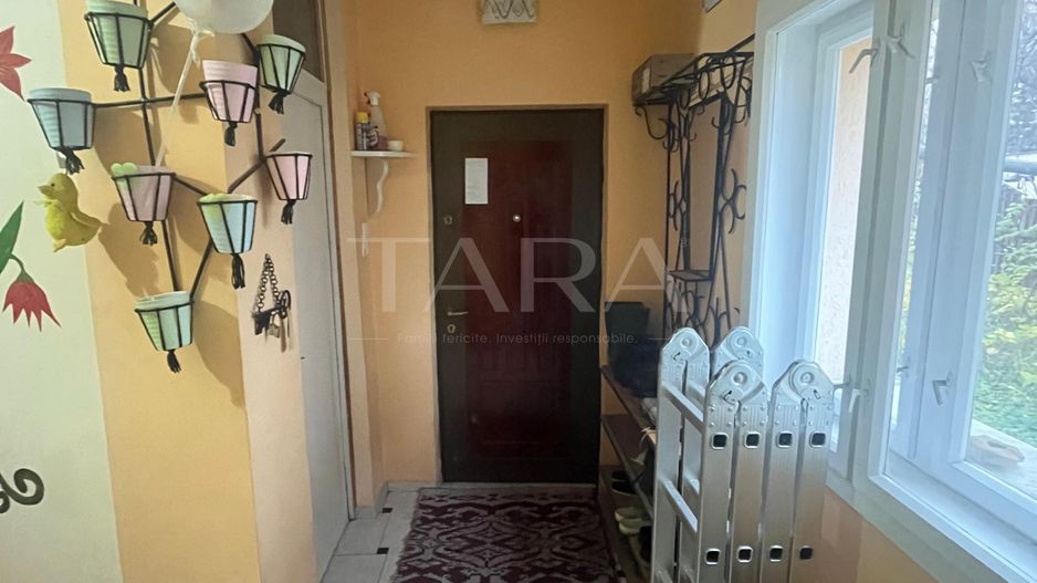 Casă cu două apartamente și teren generos în zona Iulius Mall. - Poză 3